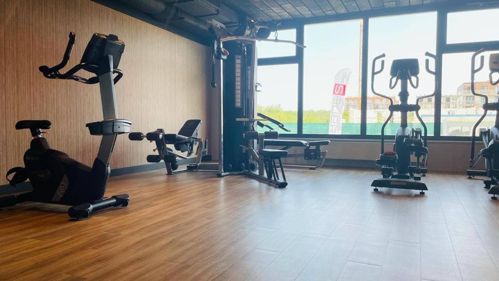 Polanki Aqua Apartamenty Nielimitowany Dostep Do Basenow Parking Free Kołobrzeg Buitenkant foto